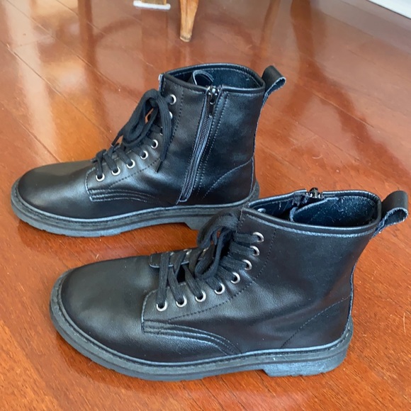 steve madden cole combat boot